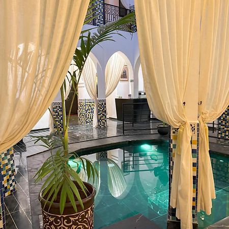 Riad L'Ecole Marrakesh Bagian luar foto